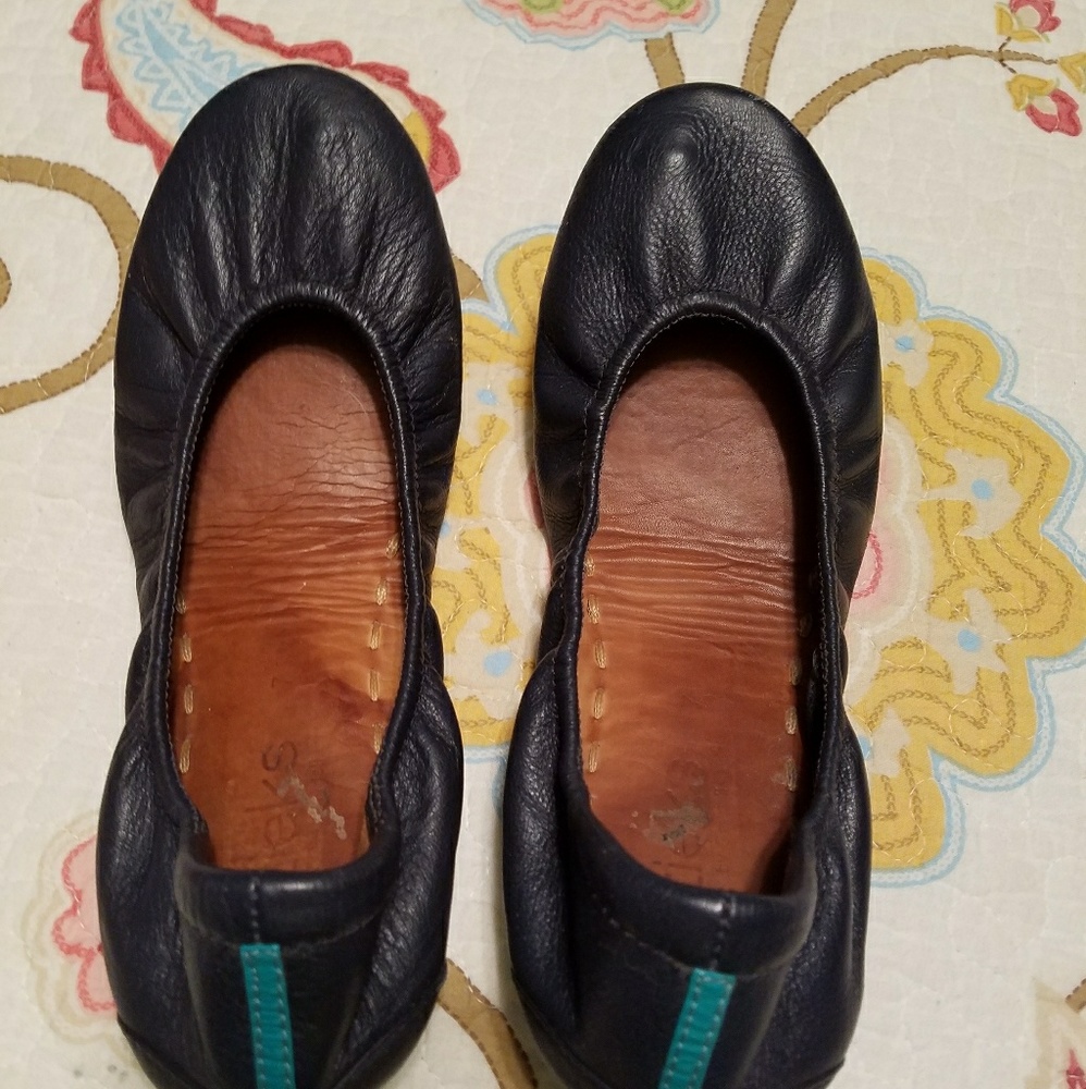 Navy tieks size 7